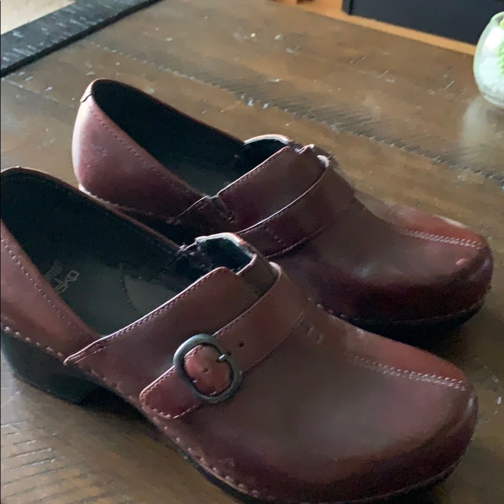 Dansko heeled shoes